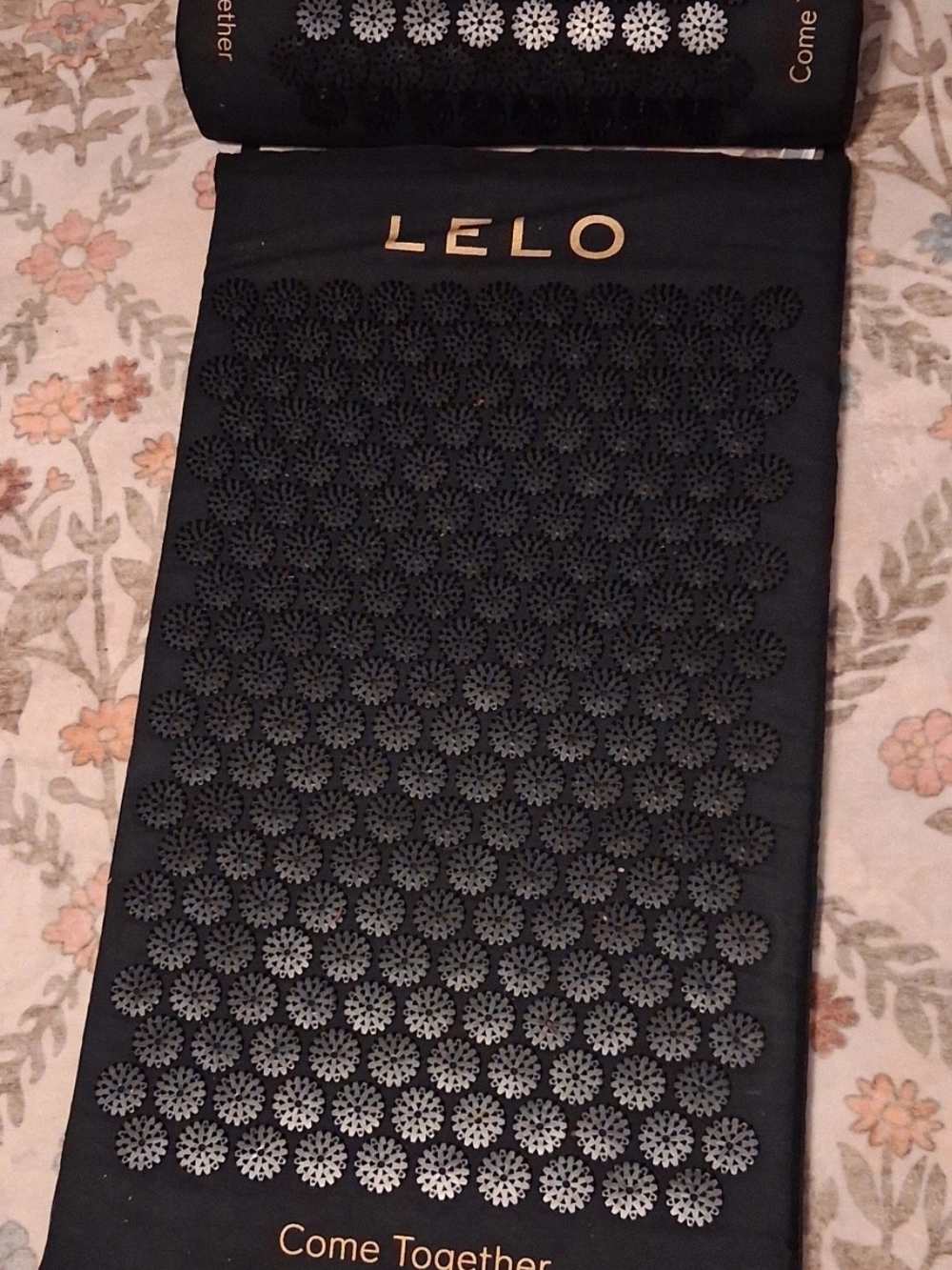 LELO Black & White Graphic Scarf
